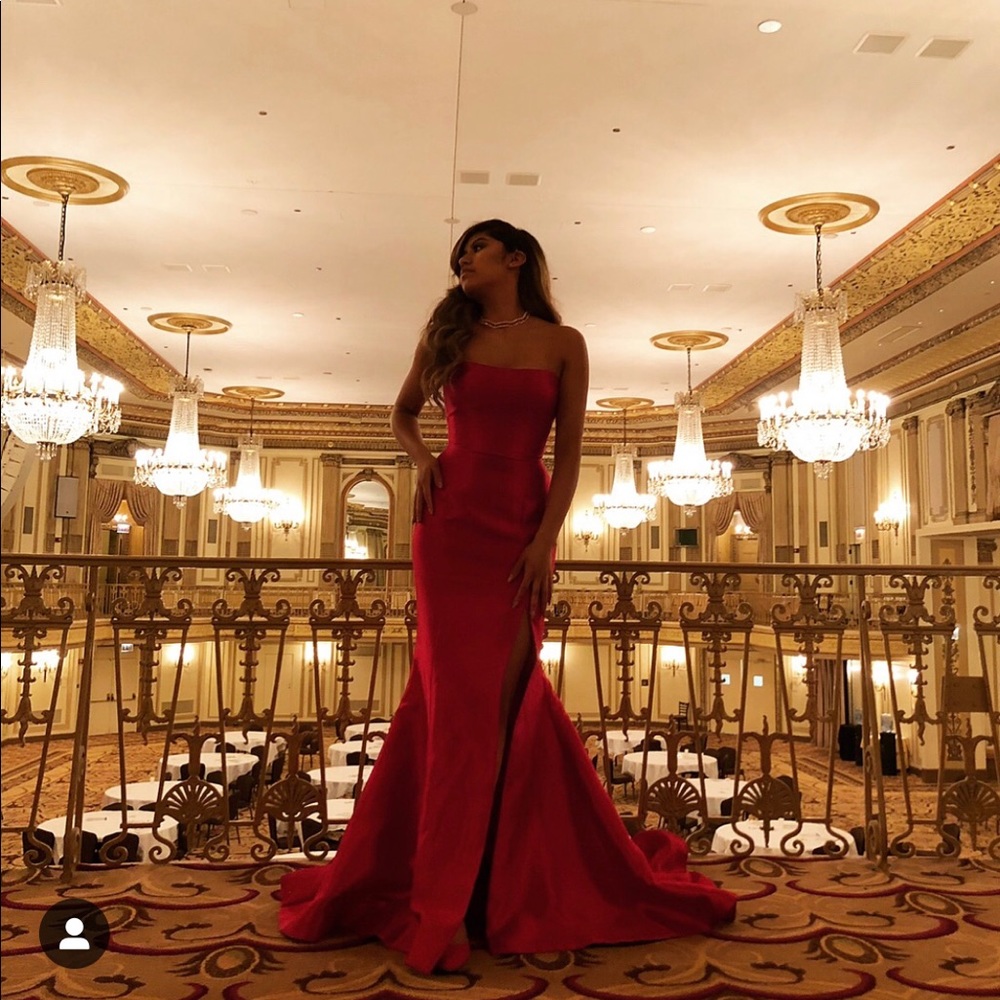 SHERRI HILL RED SLIT GOWN